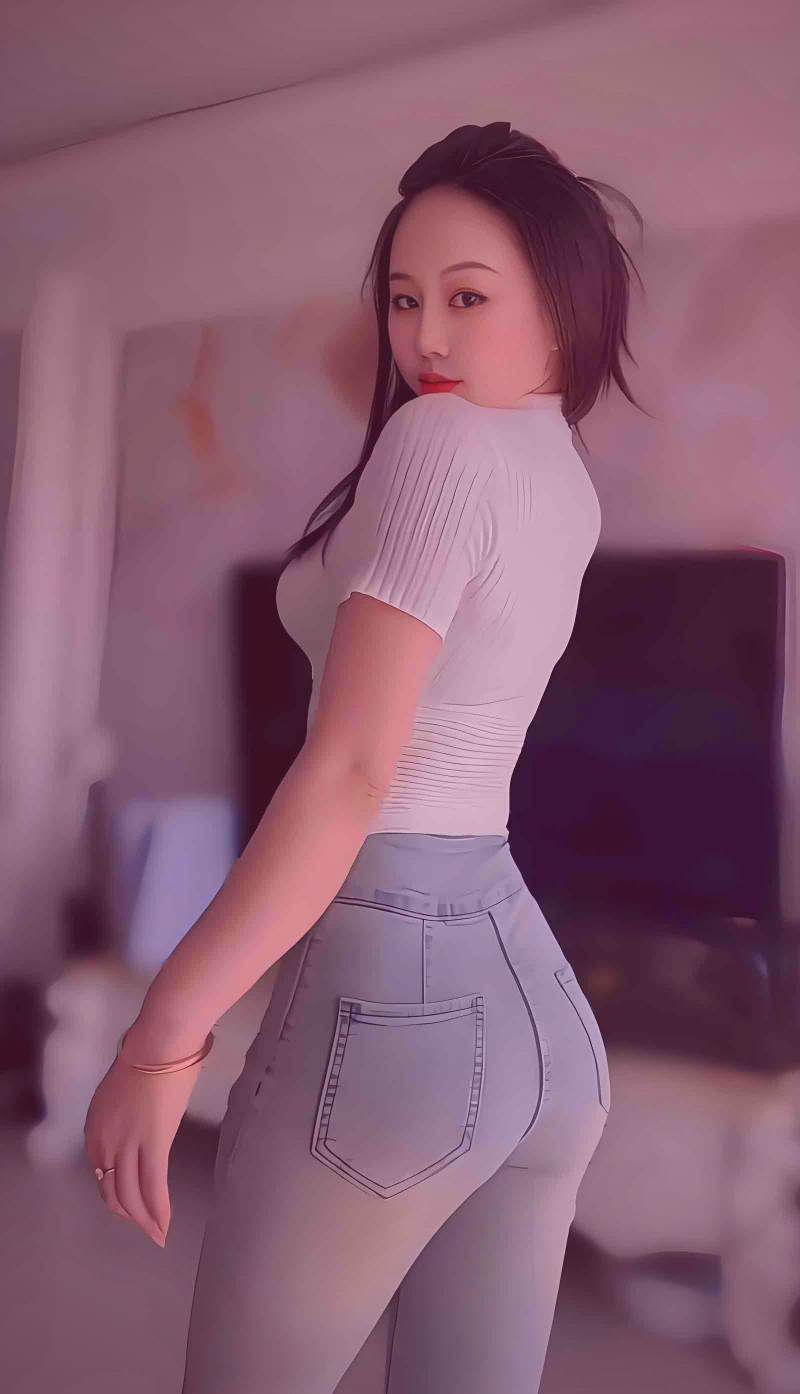 代表不同创意趋势的短视频画面拼贴：纪实、知识科普、短剧、品牌故事